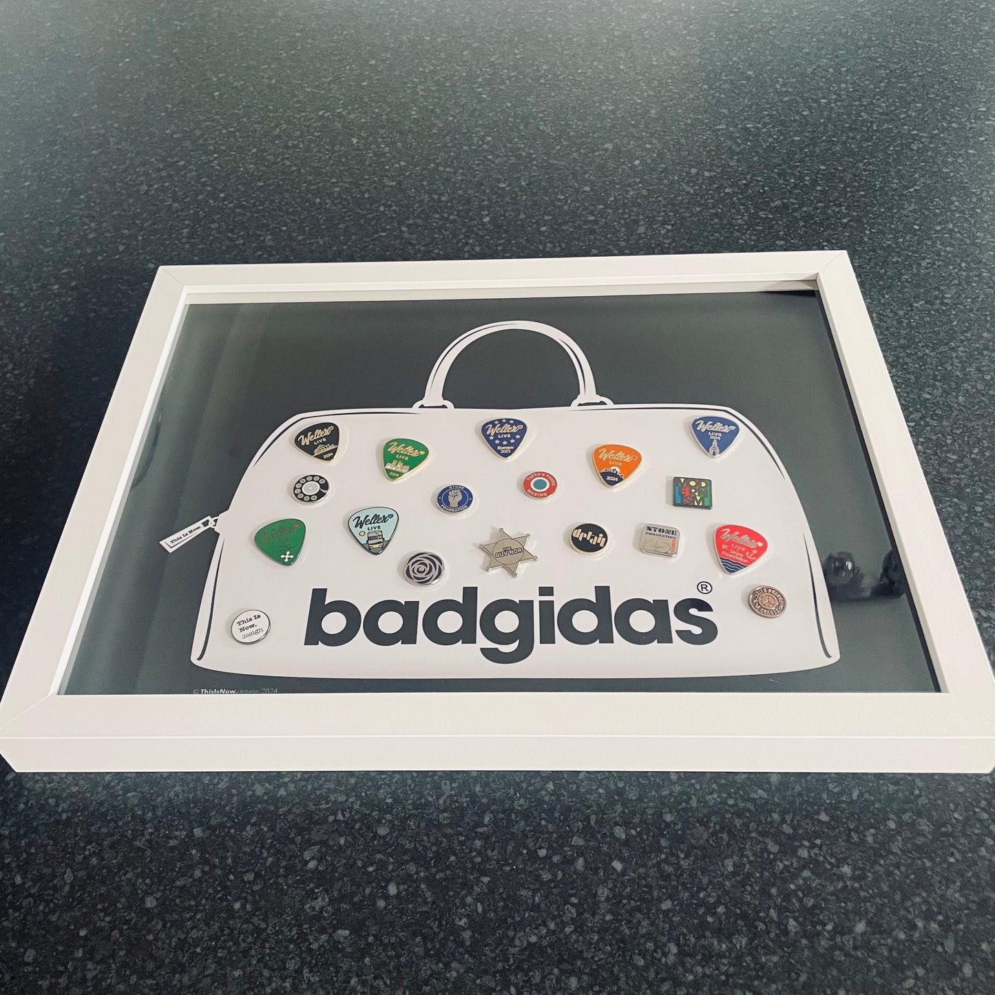 Collector's Display - 'Badgidas' (W) - Free UK P+P